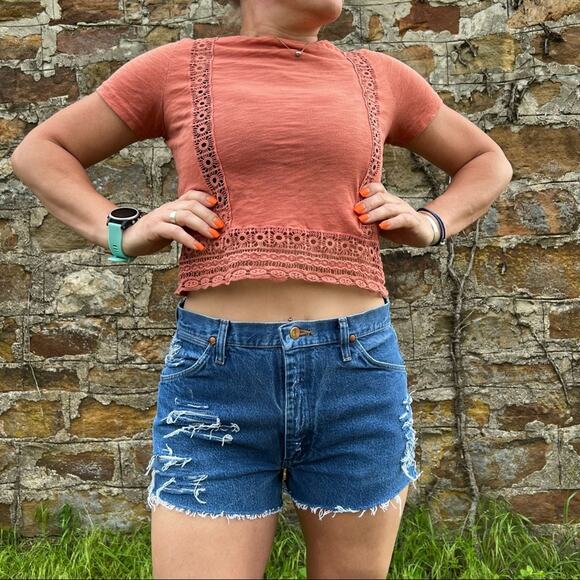 Vintage Wrangler cutoff Jean shorts fray hem distressed festival boho - Picture 2 of 8